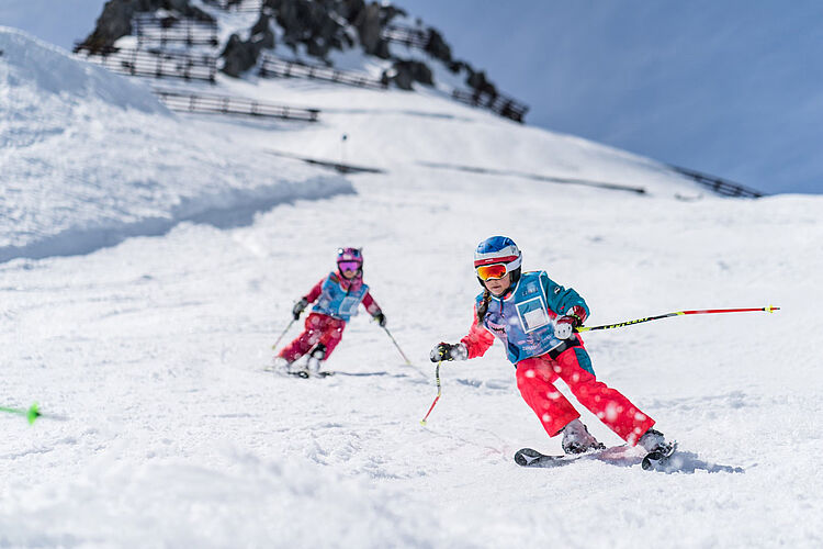 Learn to ski in Flachau - age-appropriate ski courses