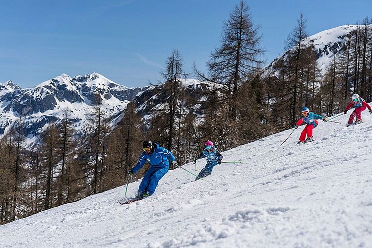 Ski school Flachau - ski courses in a group for children and teenagers